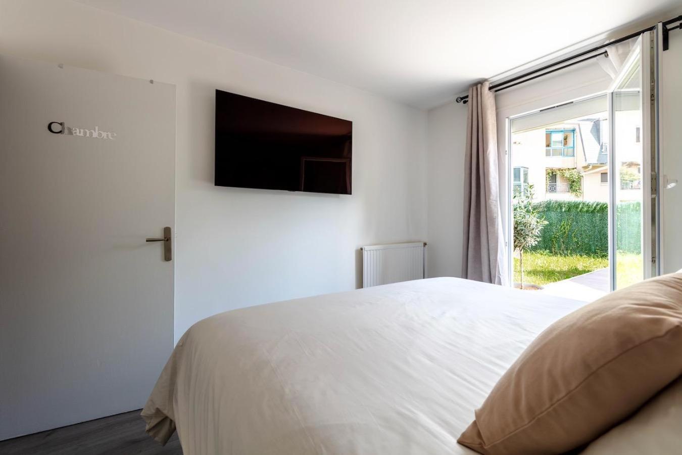 Charmant Refuge Avec Jardin, A 6 Minutes A Pied Du Metro Creteil L Echat-Lovely Retreat With Garden, Located A 6-Minute Walk From Creteil L Echat Metro Station Exterior photo