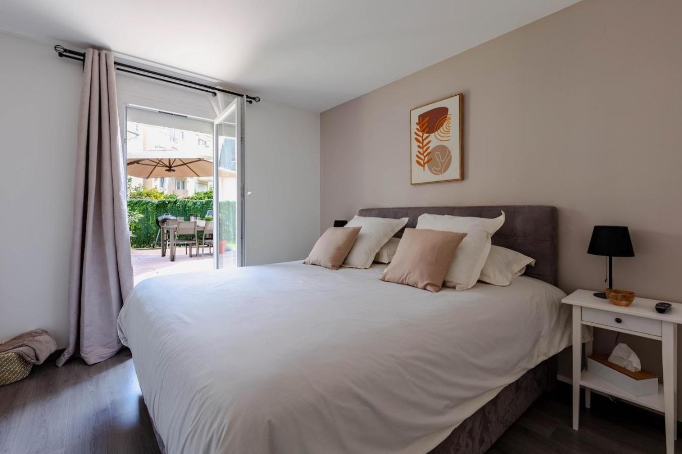 Charmant Refuge Avec Jardin, A 6 Minutes A Pied Du Metro Creteil L Echat-Lovely Retreat With Garden, Located A 6-Minute Walk From Creteil L Echat Metro Station Exterior photo