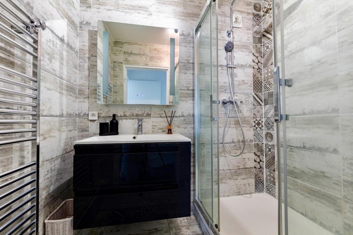 Charmant Refuge Avec Jardin, A 6 Minutes A Pied Du Metro Creteil L Echat-Lovely Retreat With Garden, Located A 6-Minute Walk From Creteil L Echat Metro Station Exterior photo